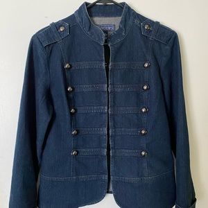 Military style denim jacket. Comfy and chic! Brand: Baccini